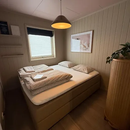 Moderne Enebolig Med Gratis Parkering